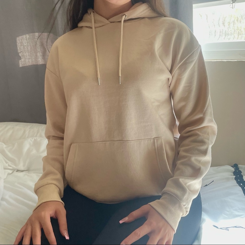 BOOHOO tan hoodie woman size small
